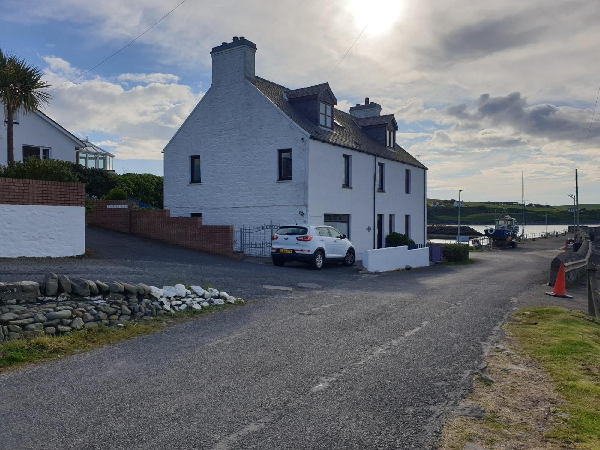 The Old Cornstore A Beautiful Suite Overlooking The Sea Drummore エクステリア 写真