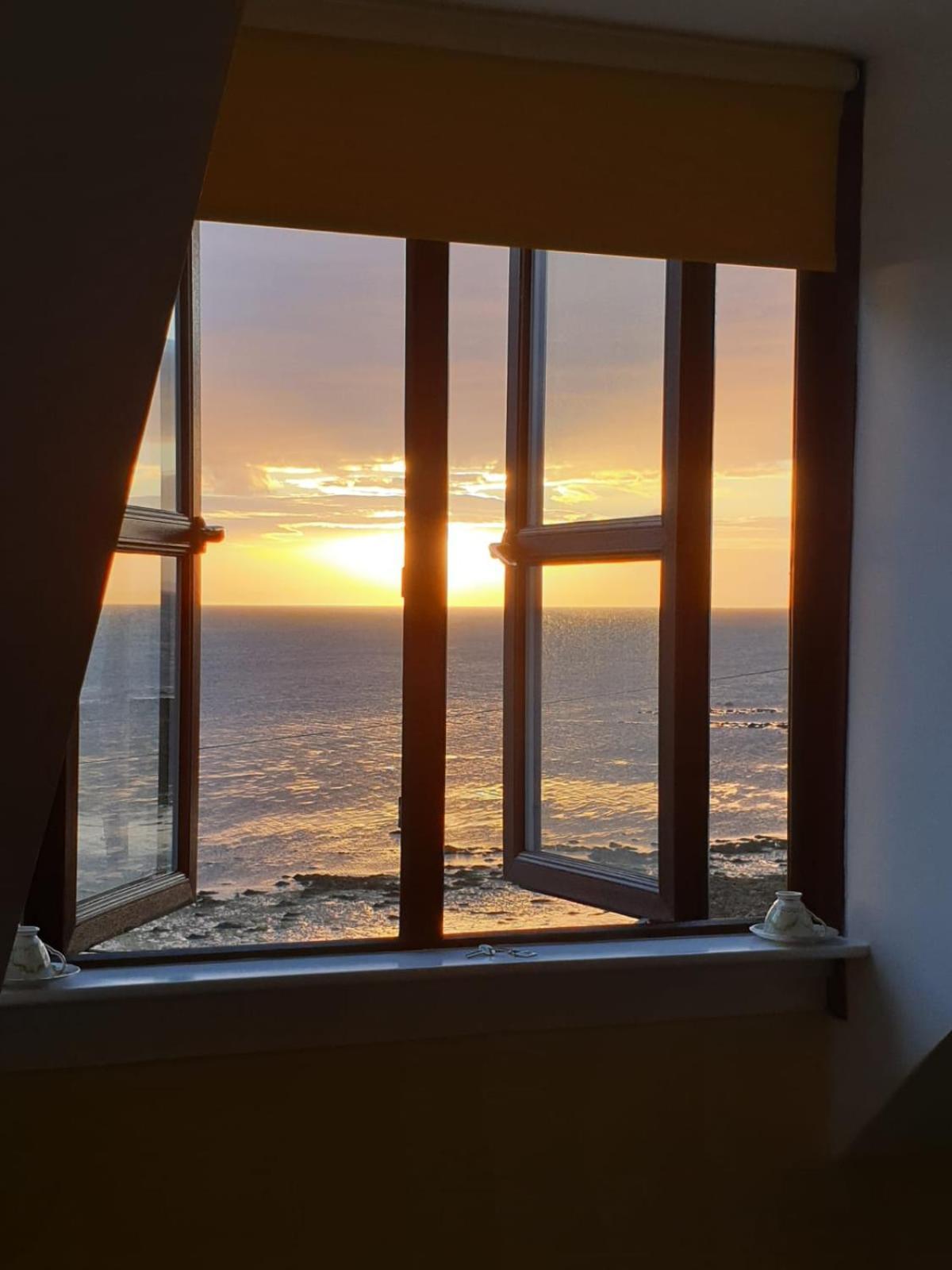 The Old Cornstore A Beautiful Suite Overlooking The Sea Drummore エクステリア 写真
